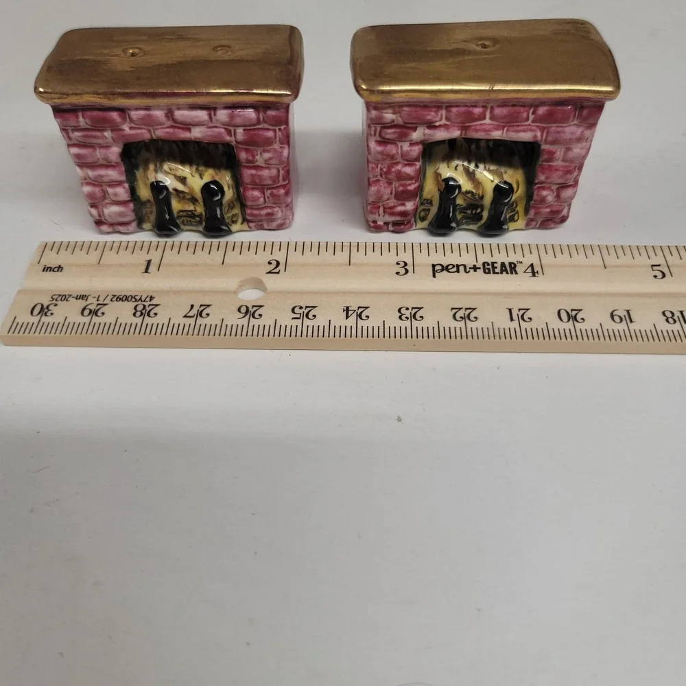 Lot of 3 Sets Vintage Ceramic Salt Pepper Shakers Fireplace Figures Japan‎